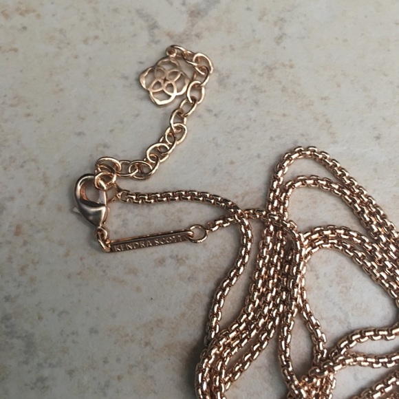 COPY - NBW Kendra Scott “Kimmy” Arrowhead Necklace - Picture 4 of 4